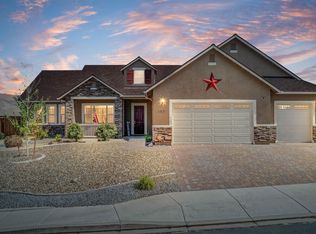 385 Horizon Ridge Rd, Sparks, NV 89441
