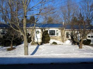 4 Simonds Rd, Portsmouth, NH 03801