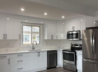 14528 34th St NW, Edmonton, AB T5Y2J2