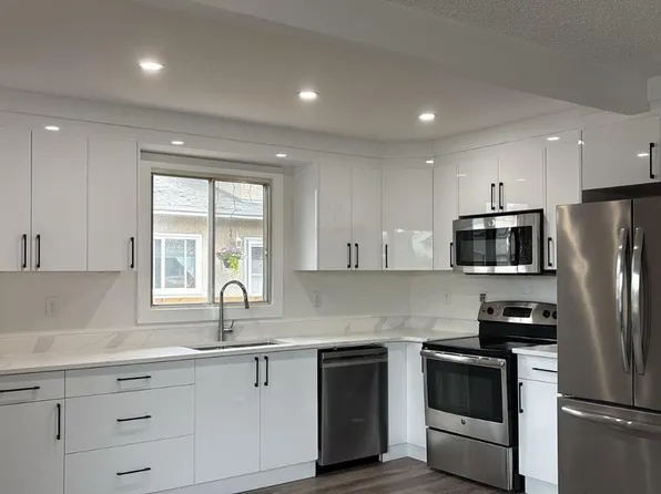 14528 34th St NW, Edmonton, AB T5Y 2J2