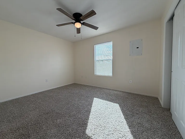 225 Desert Rose Ct #4C — Photo 12