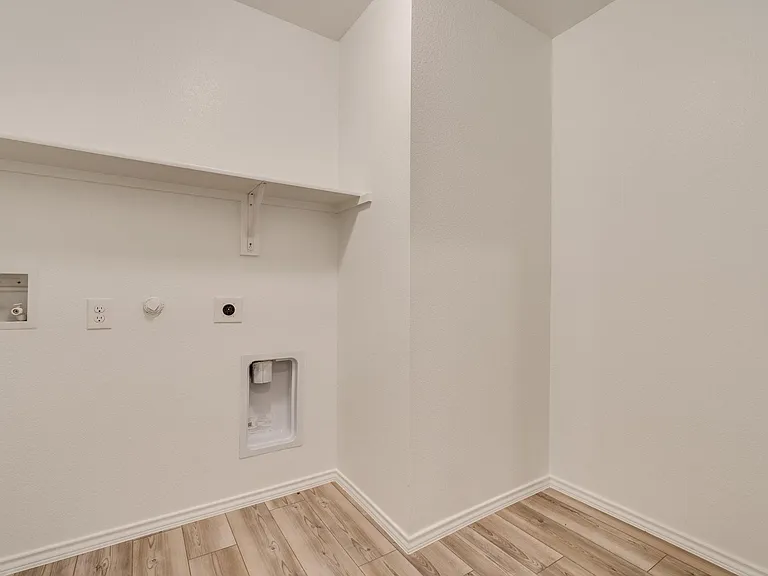 1201 Viscount St — Photo 25