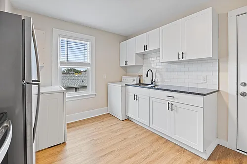 1358 Pierre Ave #UPPER Photo 1 1358 Pierre Ave #UPPER Photo 1