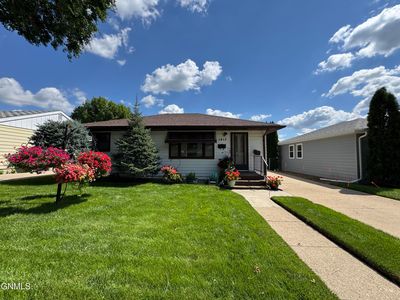 1417 N 15th St, Bismarck, ND, 58501