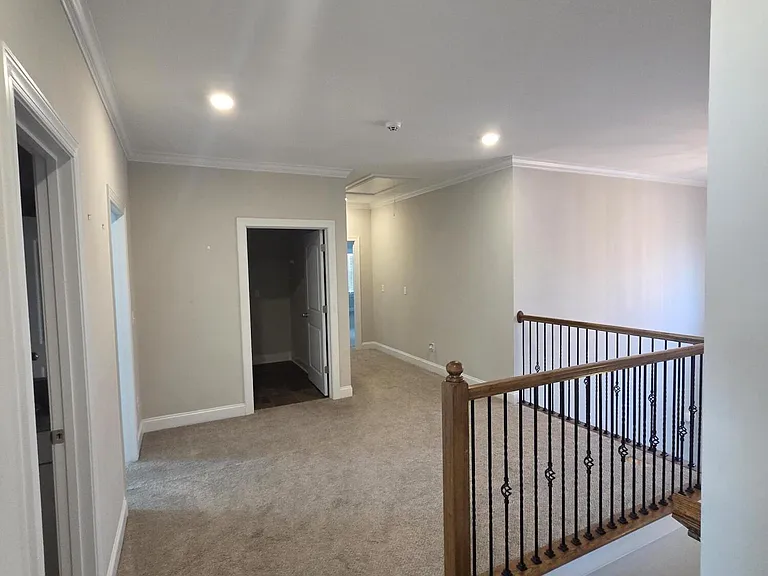 2105 Thornbury Cv — Photo 26