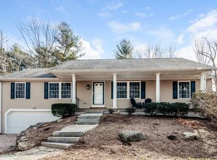 544 Chestnut St, Franklin, MA 02038