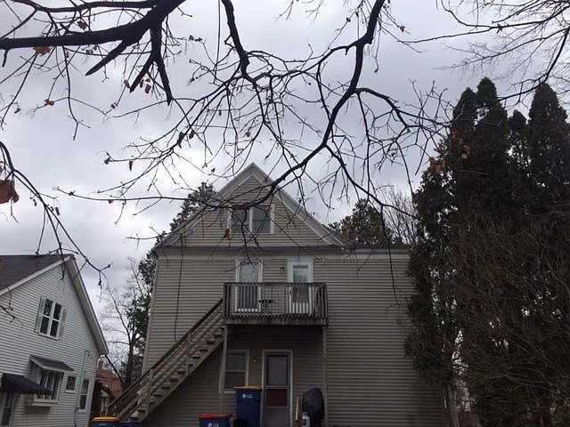 129 Arthur Ave NE — Photo 3