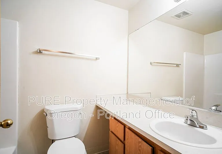 2619 SE 125th Ave #4 — Photo 15