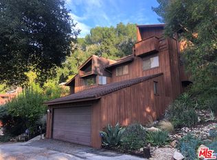 4118 Oak Hollow Rd, Calabasas, CA 91302