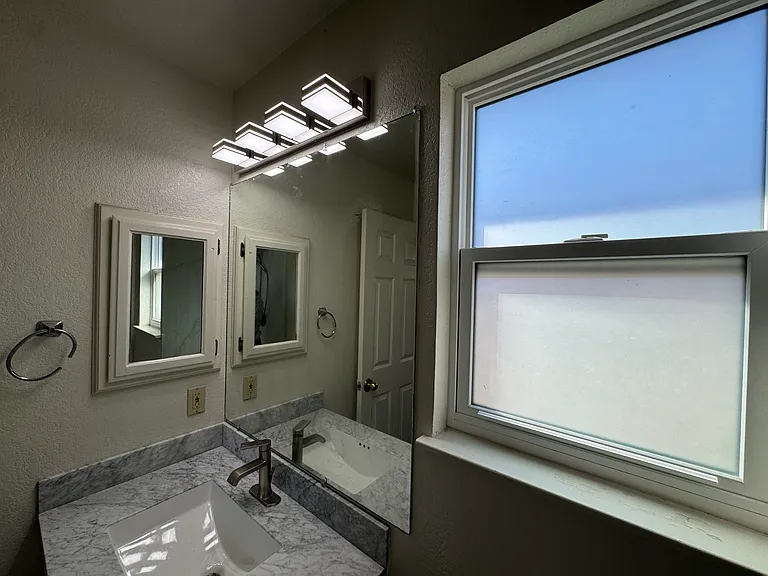 1870 Wembley Ct — Photo 22