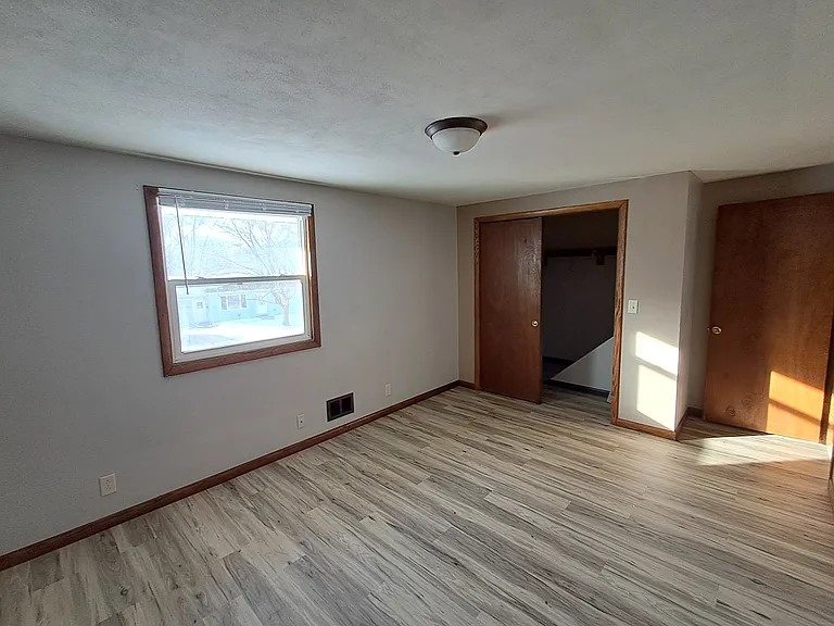 2025 Texas Ave — Photo 11