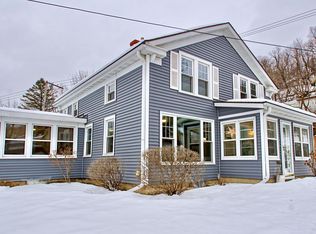 313 Cedar St, Red Wing, MN 55066