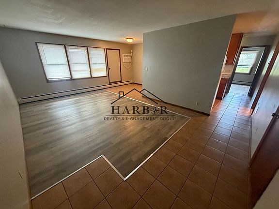 5th image of 204 11th Ave SW #901