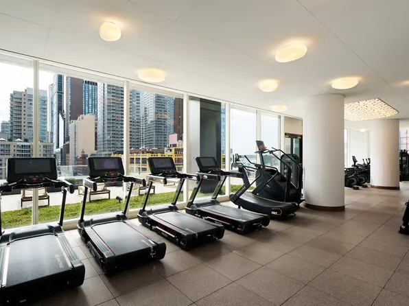 550 10th Avenue image 6 of 19