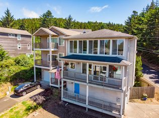 305 Hillsdale St W, Tillamook, OR 97141