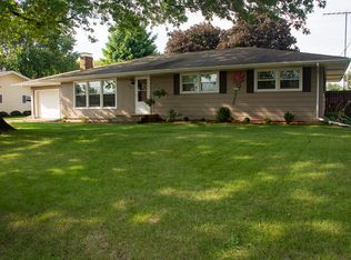 520 Christopher St, Morrison, IL 61270