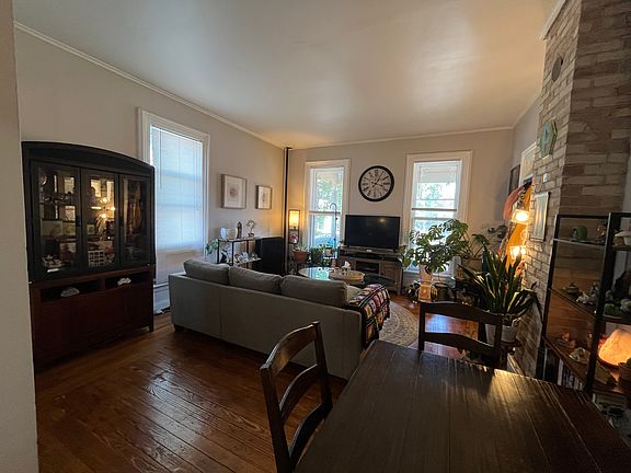4th image of 211 Union Ave NE APT 1