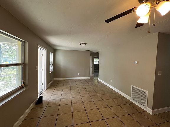 2nd image of 3015 Leon Ave