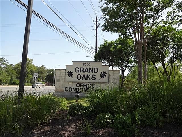 2nd image of 8700 Manchaca Rd Ste 101