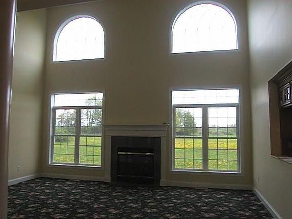 4th image of 16 Carolotta Dr