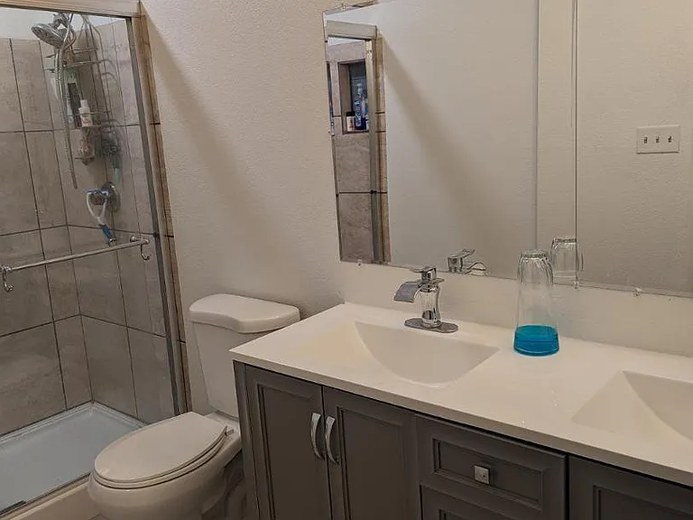 306 E Ludlow Dr #B — Photo 11