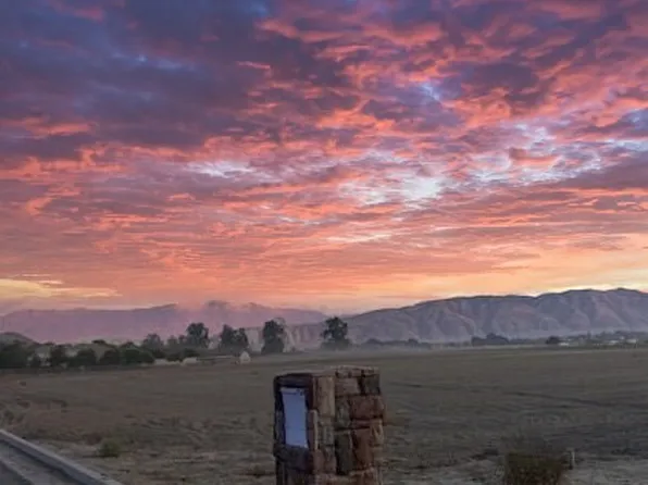 34676 Three Springs Rd, Hemet, CA 92545