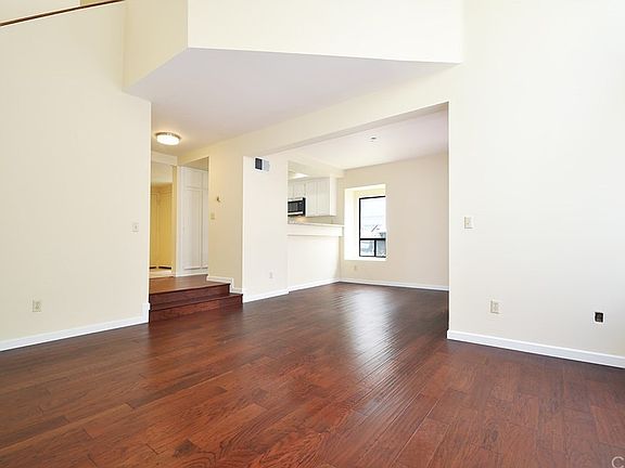 5th image of 1150 W Capitol Dr Unit 25