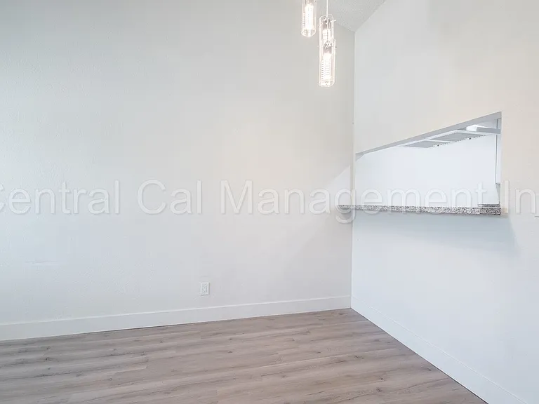 1244 Virginia Ave — Photo 4