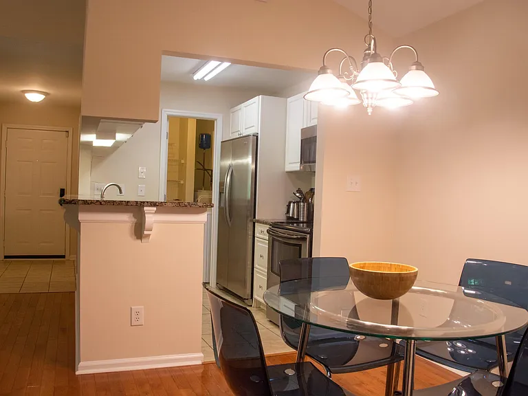 1010 Kingswood Dr #G — Photo 5