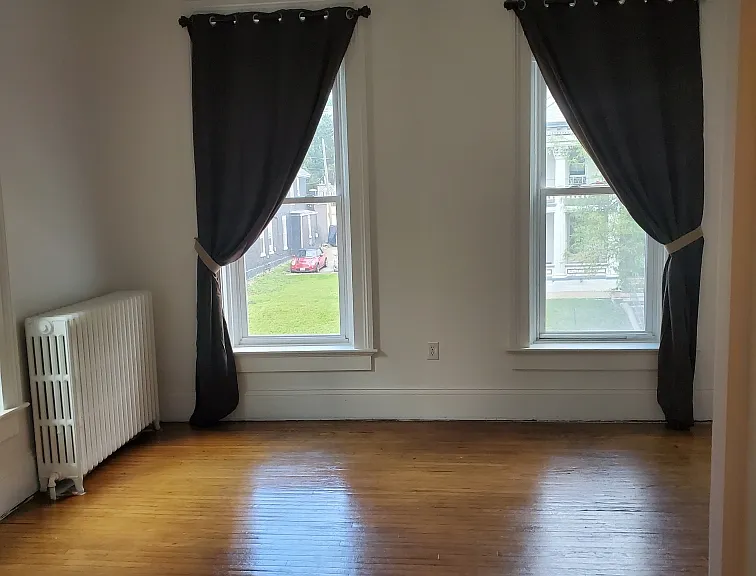 1338 Main St #5 — Photo 1
