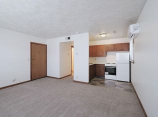 1341 E St #6, Lincoln, NE 68508