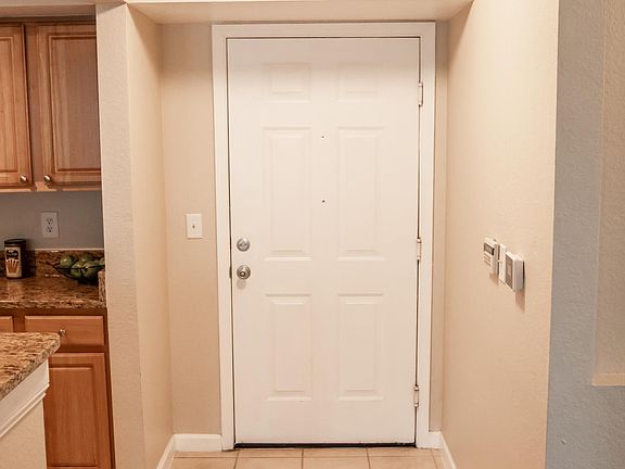 4th image of 10075 N Gate Pkwy #1707