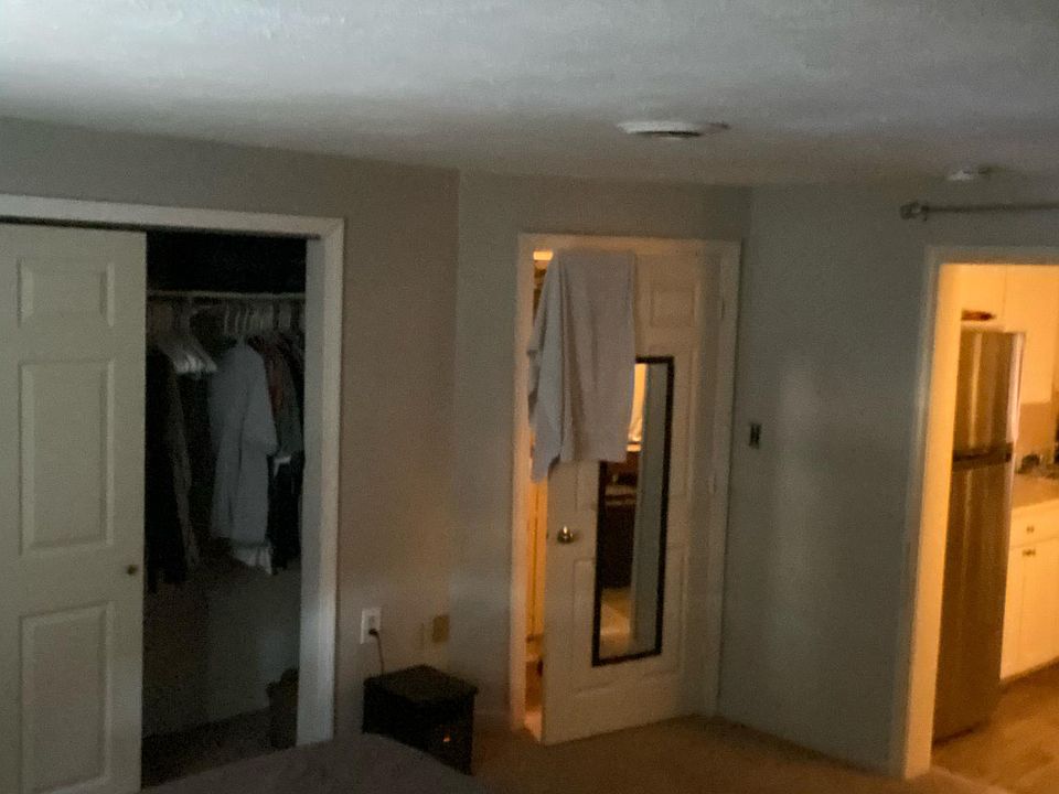 2nd image of 7 Chestnut Pl #D