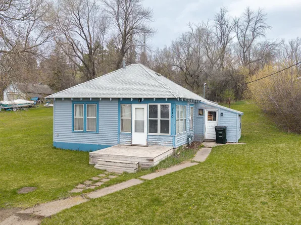 710 & 720 5th St NW, Valley City, ND 58072