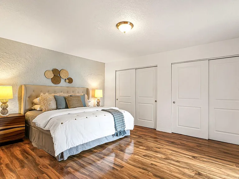9342 Tradewinds Ave — Photo 11