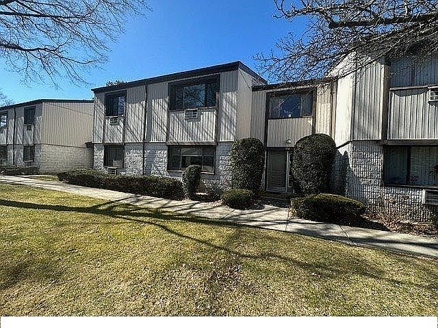 1st image of 57 Richmond Blvd Unit 1B