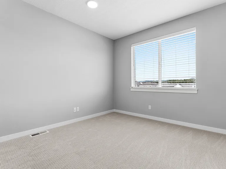 16457 NW Liberty St #1 — Photo 32