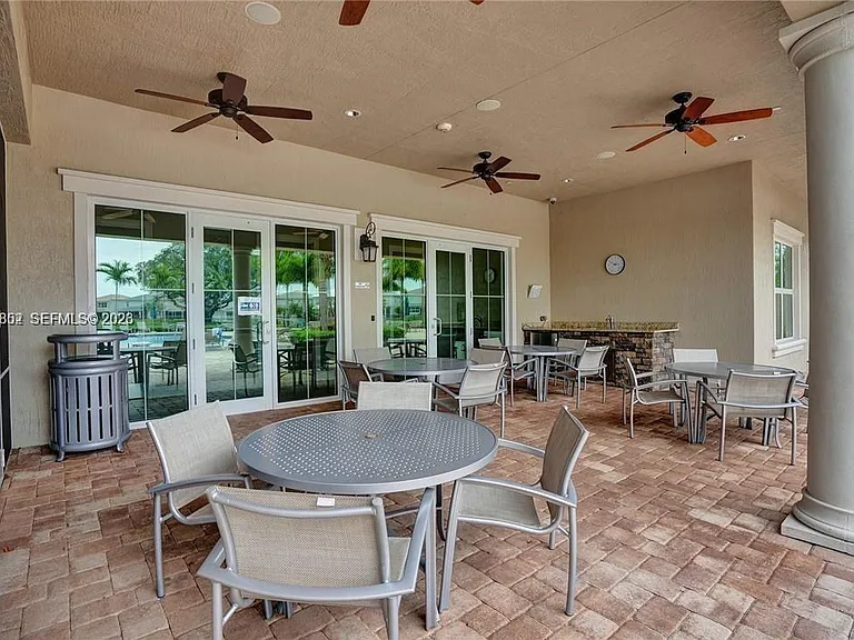 5140 Eucalyptus Dr #5 — Photo 23