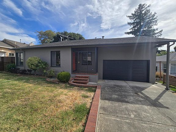 3rd image of 1409 Ensign Avenue