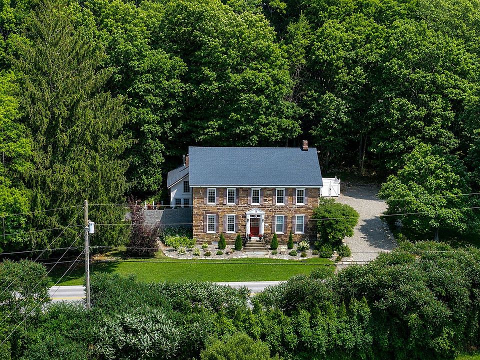 1st image of 383 St. Albans Road