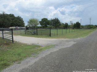 3833 County Rd, Bigfoot, TX 78005