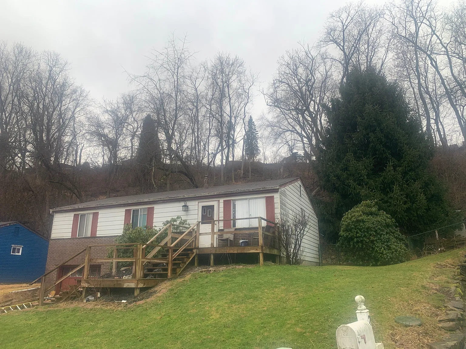 268 Hazel Rd photo 1