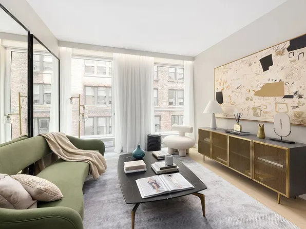 215 W 28th St APT 12A, New York, NY 10001