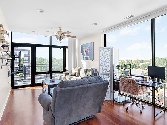4th image of 3946 N Ravenswood Ave APT 611