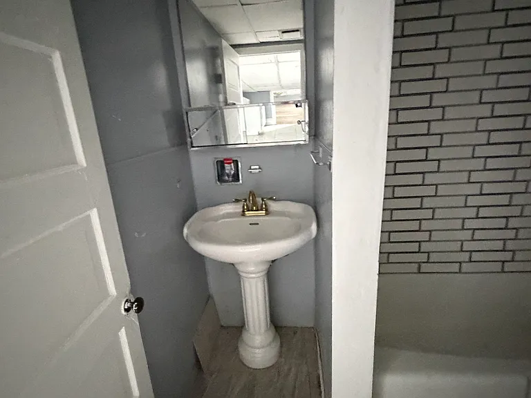 348 N Pennsylvania Ave #350-B — Photo 14