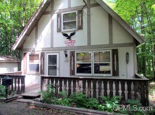 E6158 E Snow Strasse Ln, Ironwood, MI 49938