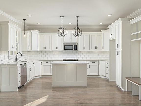 5th image of 5009 Solar Ln #2