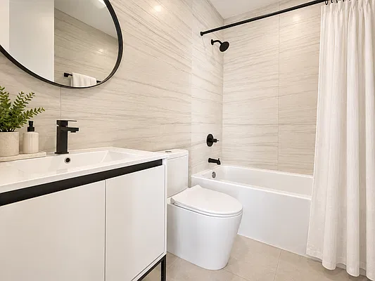 Bathroom, photo 1