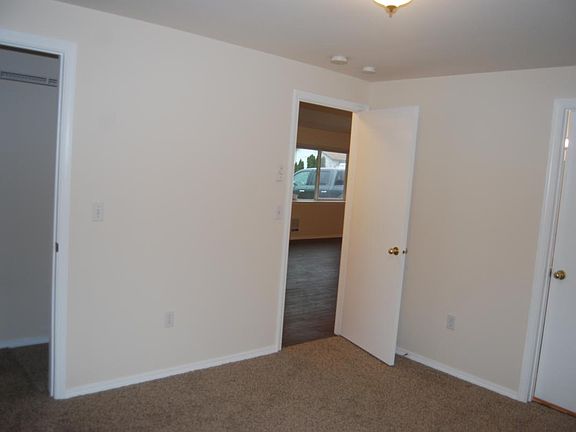 3rd image of 12606 W Chandler Ave