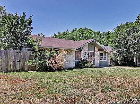 2nd image of 4218 Avenida Prima St